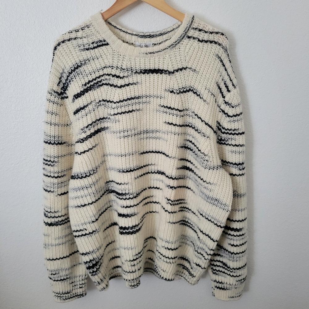 Calme Striped Cream and Black Chunky Sweater Size XXL